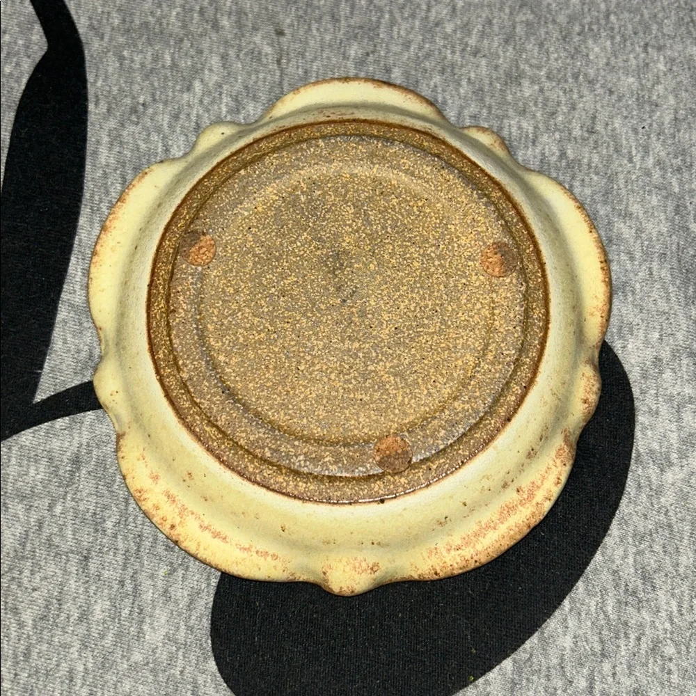 Vintage USA Made Pottery Crackled Glass Center Round Ashtray Dish